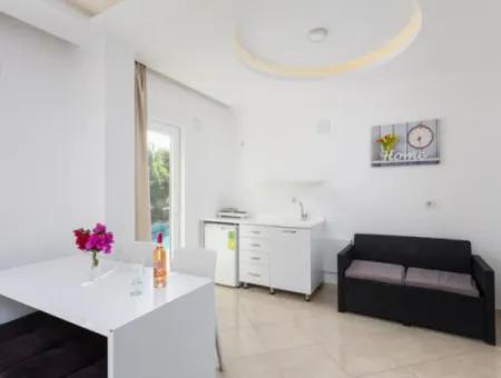 Muğla Dalyan Da 120 M2, 3+1 Eşyalı Yüzme Havuzlu Villa 6 Aylık Kiralık