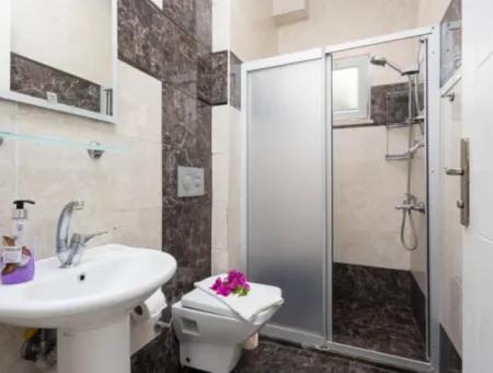 Muğla Dalyan Da 120 M2, 3+1 Eşyalı Yüzme Havuzlu Villa 6 Aylık Kiralık