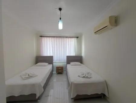 Dalyan Merkezde 5+1 Satılık Triplex Villa