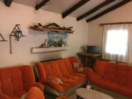 Muğla Ortaca Okçularda Eşyasız Kiralık 2+1 Bahçeli Köy Evi